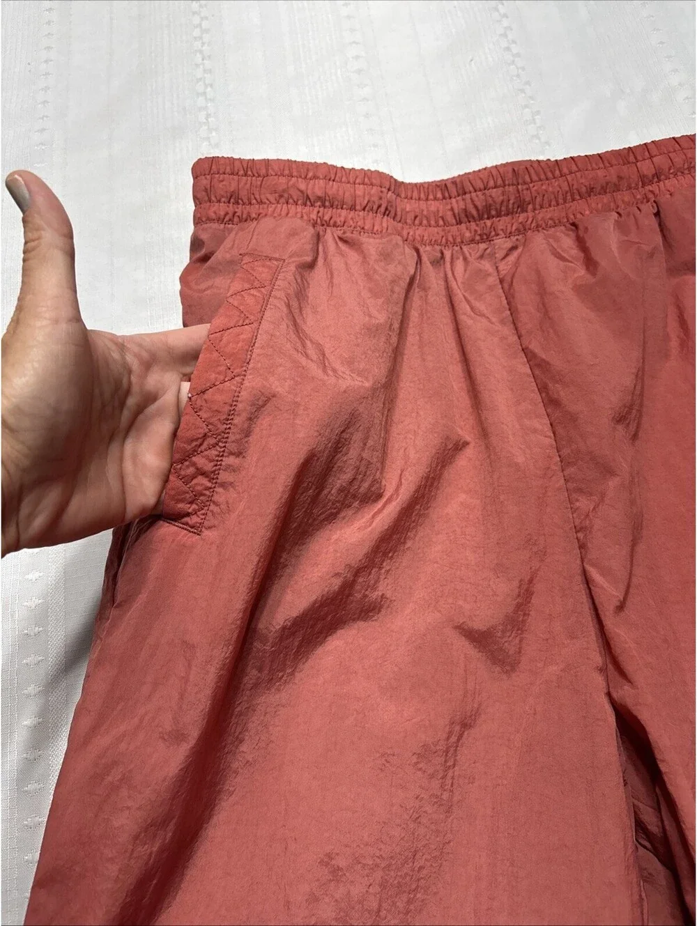 Nike Air Women's Woven Pants Mesh Linning Pockets Standar Fit-Size Medium